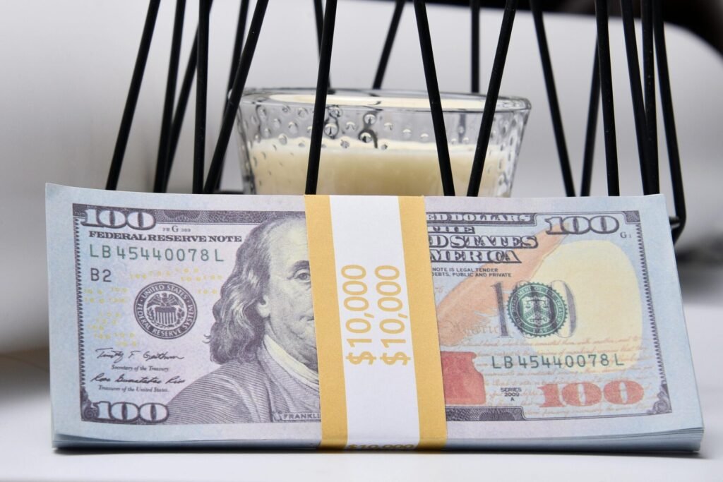 Top 5 Financial Goals, Photo-of-US-Dollars